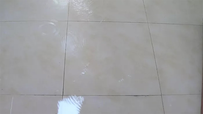 免砸磚防水材料